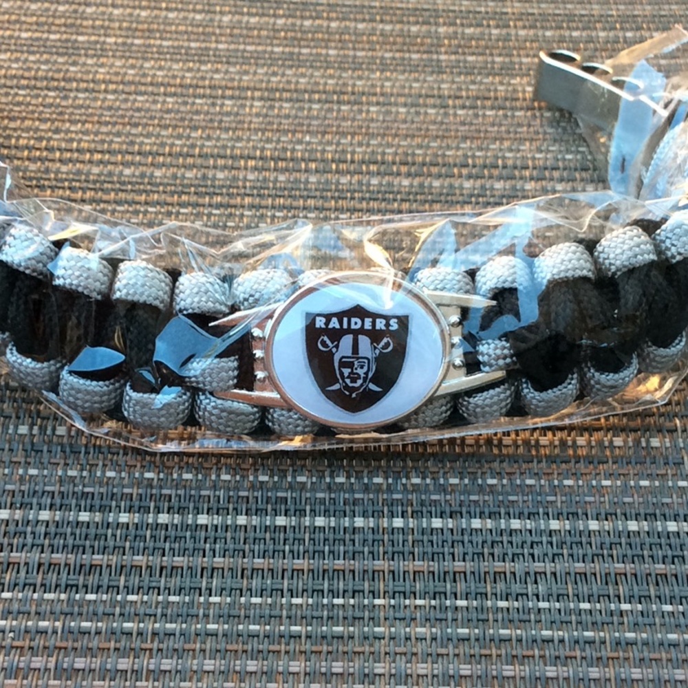 🎉CLOSING🎉🆑5/$25🆑 🏈Men's (if bundled)